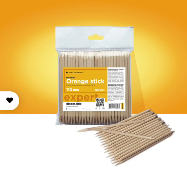 Section dédiée aux bâtonnets pour repousser les cuticules et nettoyer les ongles. Idéal pour un usage professionnel en manucure et pédicure.